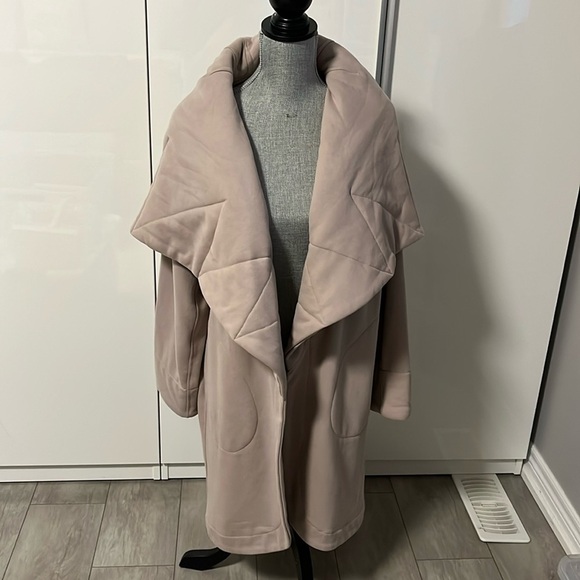 BAGATELLE NWOT Quilted Drape Open Cardigan Jacket, Size M/L - Picture 3 of 13